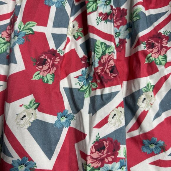 Disney Dress Shop Epcot United Kingdom Skirt Women's XS UK Flag Floral WDW NWT - Picture 2 of 10